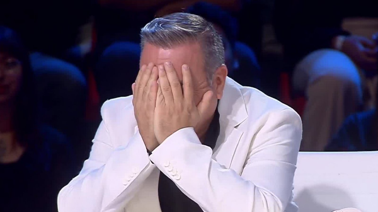 El doble fail de Luis Jara: "Que cag... más grande me acabo de mandar"
