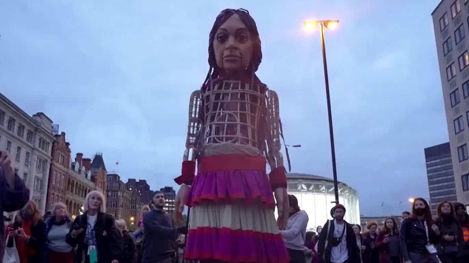 Teatro a mil 2025: Marioneta Amal recorrerá Chile con mensaje humanitario
