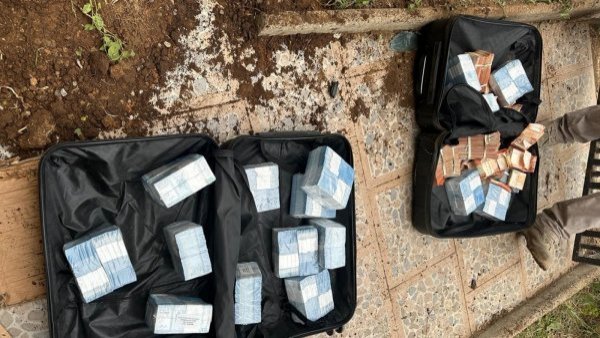 Enterrados en Punta de Tralca: Lo que se sabe del dinero encontrado de Brinks
