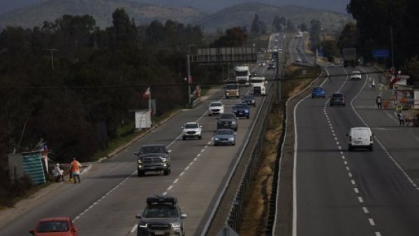 MOP destaca "peaje a luca" ante alza de las tarifas desde el 1 de enero

