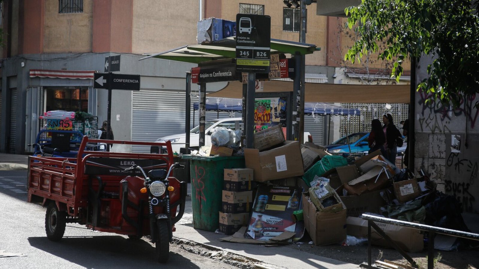 Crisis en Meiggs: "Hasta la basura es objeto de negociación fuera de la ley"
