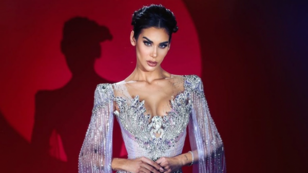 Miss Universo destituye a representante de Argentina y le quita su corona
