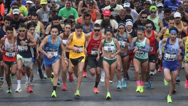 Maratón de Santiago 2025 contará con moderno sistema de rescate junto a helicóptero y más de 200 profesionales
