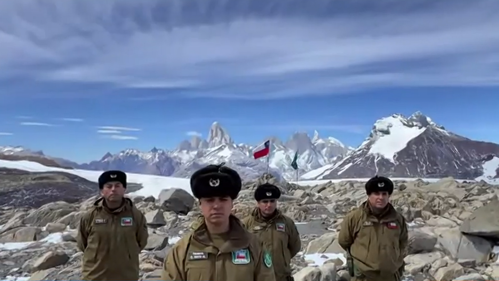 ¡Haciendo patria! El increíble trabajo de fiscalización de Carabineros en Campos de Hielo Sur
