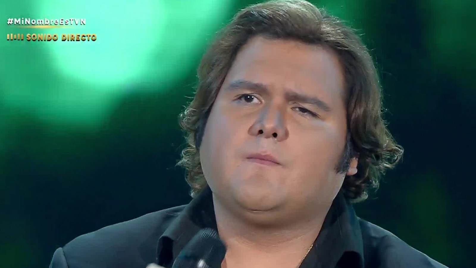 Engelbert Humperdinck se presenta en el primer versus de la noche
