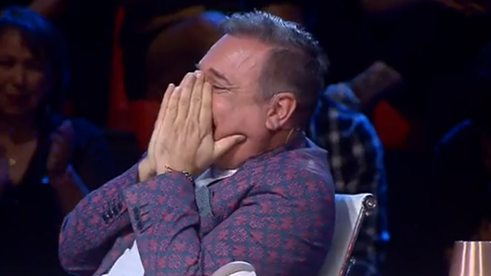 "Nunca me había pasado algo así": Mamá de participante puso en "aprietos" a Luis Jara

