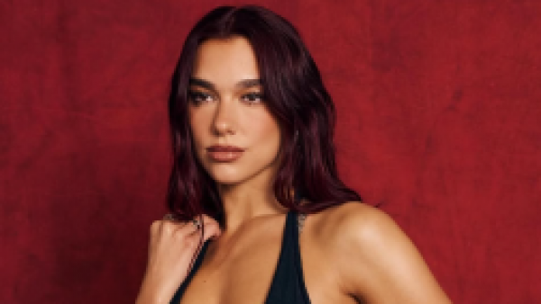 ¡Causó furor! Así fue la llegada de Dua Lipa al norte de Chile
