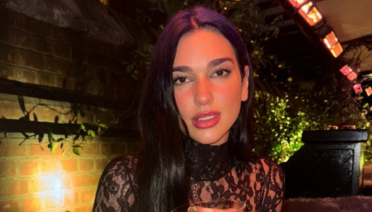 Dua Lipa comparte postales inéditas de su paso por Chile