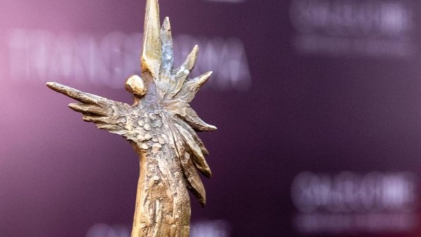 Premios Caleuche: Vota por el artista del público y podrás ganar pasajes para volar por Chile y Sudamérica

