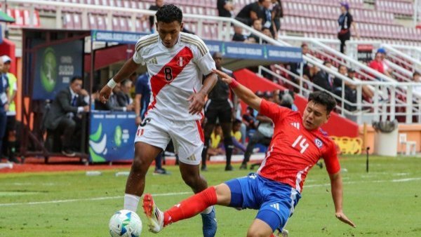 "Siempre es lo mismo": la sentencia de la prensa peruana tras victoria de Chile en Conmebol Sub 20
