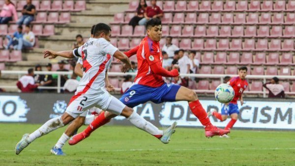 Técnico de La Roja Sub 20 defendió el desempeño de Damián Pizarro
