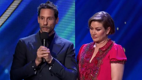 "Fuimos funados por nuestra propia gente": El tenso momento que protagonizó Gonzalo Valenzuela en premios Caleuche
