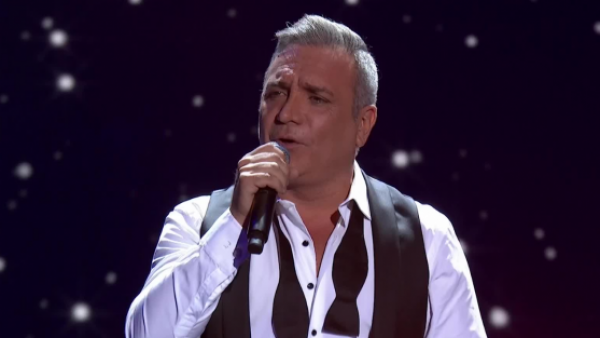 Un honor a los artistas: Luis Jara presenta el In Memoriam en Premios Caleuche 2025

