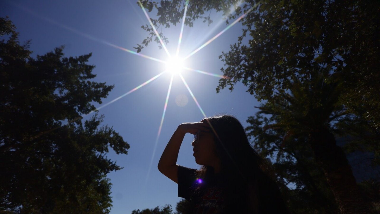 Iván Torres responde: ¿Cómo se vendrán las temperaturas para febrero?
