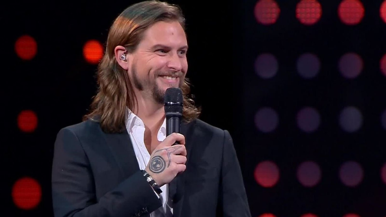 "Está la mamash": Jean Philippe Cretton bromea con Dimash
