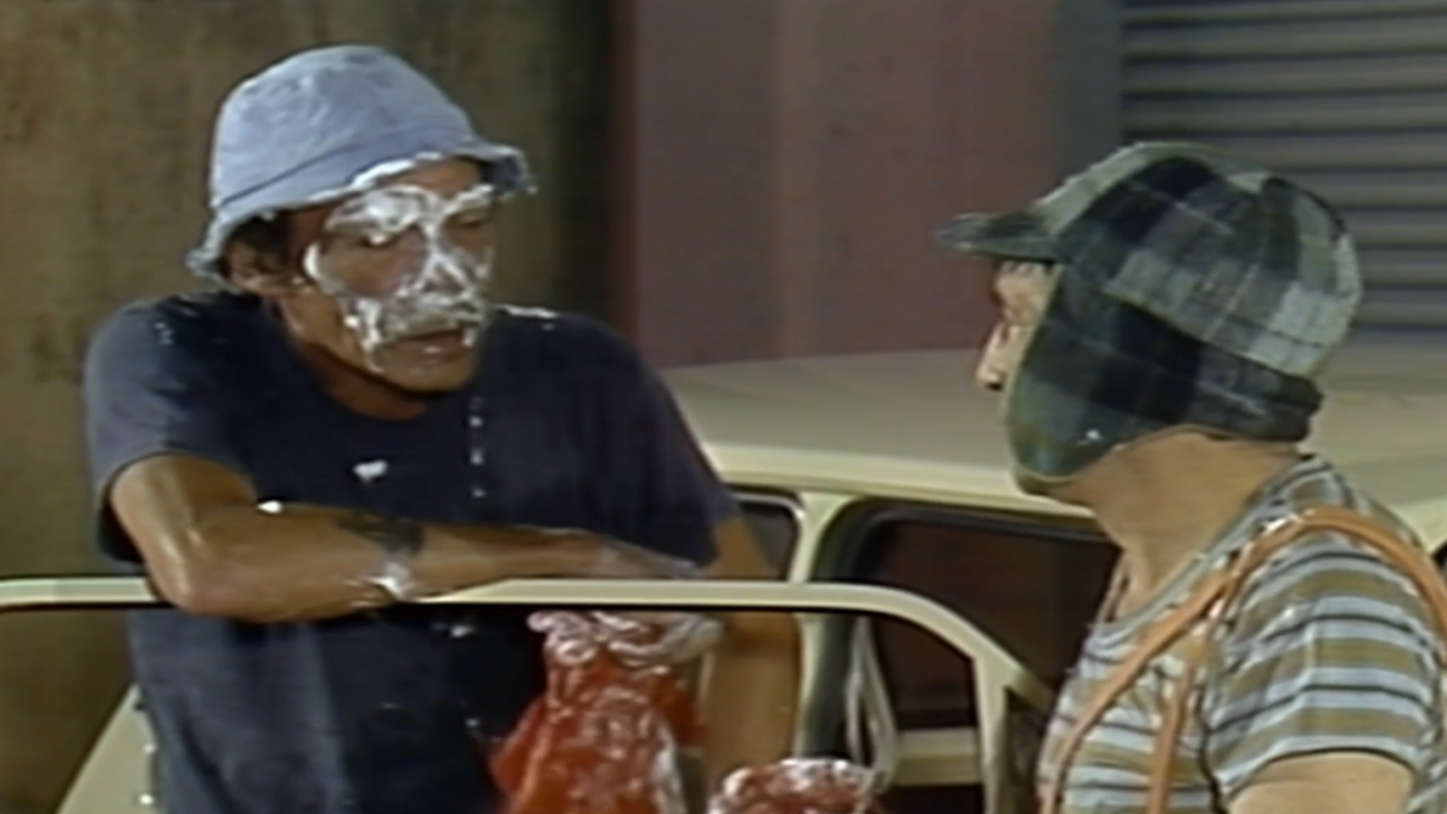 El Chavo del 8: El Chavo lava coches
