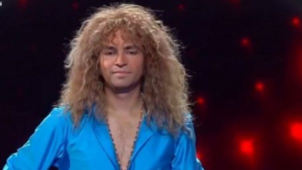 "Llenas el escenario tú solo": Amaya Forch se rinde ante Robert Plant
