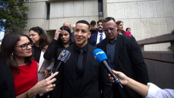 Daddy Yankee objeta decisión del juez de dar por concluido el pleito con su esposa
