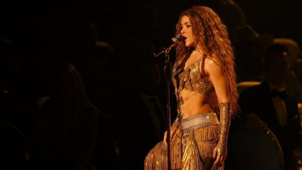 Shakira fue dada de alta luego de estar hospitalizada por "cuadro abdominal"