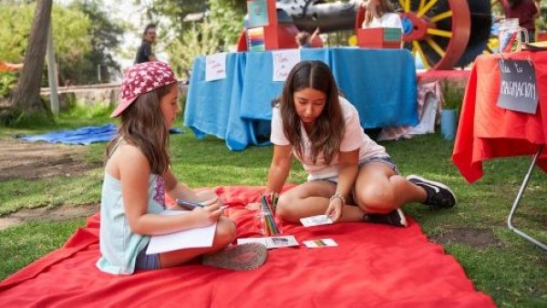 Para despedir el verano: Regresa La Feria del Libro Infantil y Juvenil en Santiago en 100 Palabras
