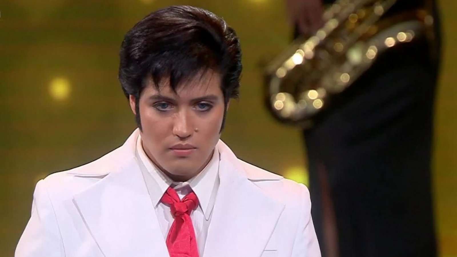 "Convertiste tu crisis emocional en pasión": Luis Jara destaca show de Elvis Presley
