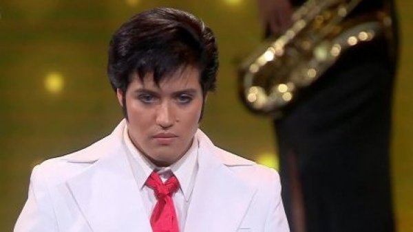 "Convertiste tu crisis emocional en pasión": Luis Jara destaca show de Elvis Presley
