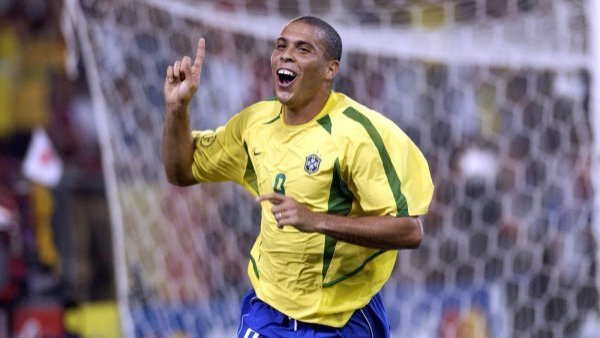 "Neymar juega mucho, pero creo que yo fui mejor": el debate que abrió Ronaldo Nazario
