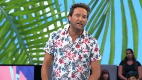Con el pie derecho: La cábala diaria de Daniel Fuenzalida cuando se levanta