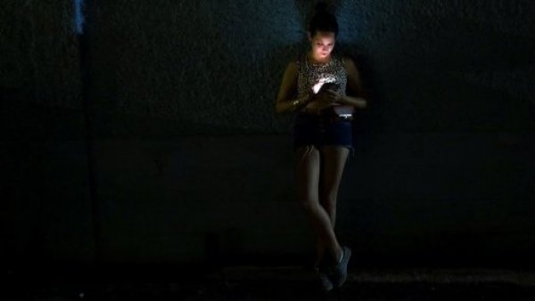 Dedicar una hora diaria más a las pantallas se asocia a mayor riesgo de miopía
