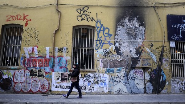 El resultado es impresionante: cuenta de TikTok sorprende limpiando las calles de Valparaíso
