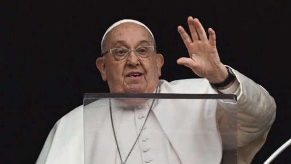 Papa Francisco preocupa por su estado crítico de salud tras recaída
