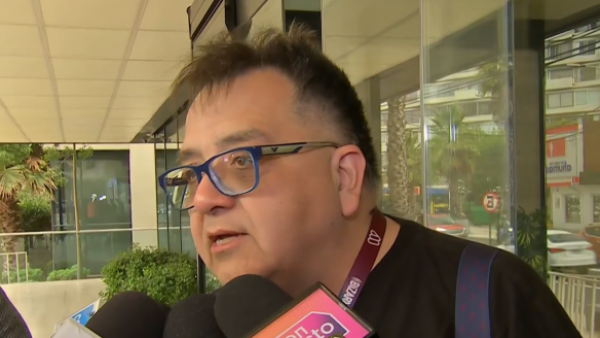 Alex Hernández acusa a "un grupo pequeño organizado para funar" a George Harris
