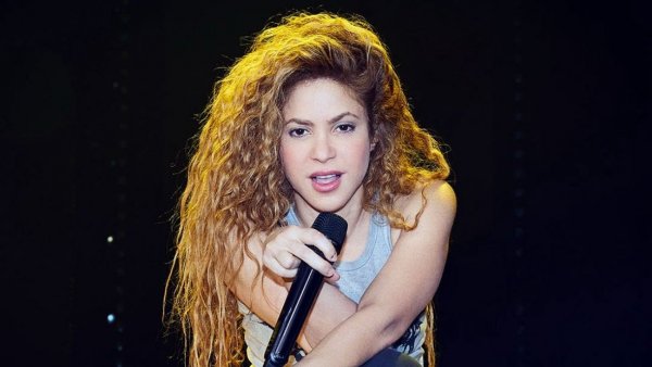 Fanáticos de Shakira desilusionados por cancelación de concierto
