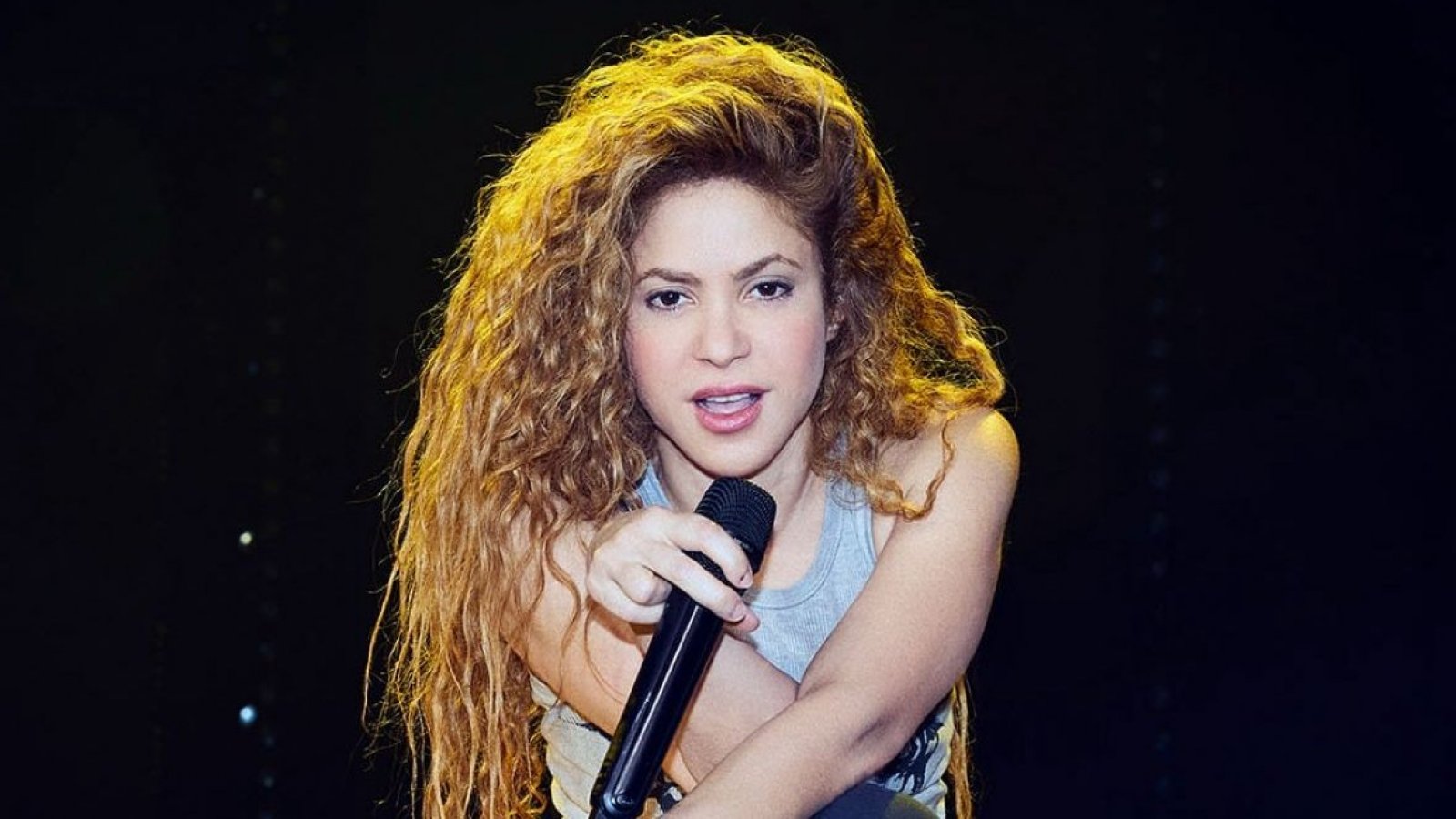 Fanáticos de Shakira desilusionados por cancelación de concierto
