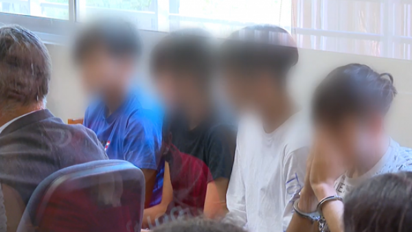 "Es importante mandar el mensaje": ¿Qué pasará con los menores de edad que mataron a francés en Chicureo?

