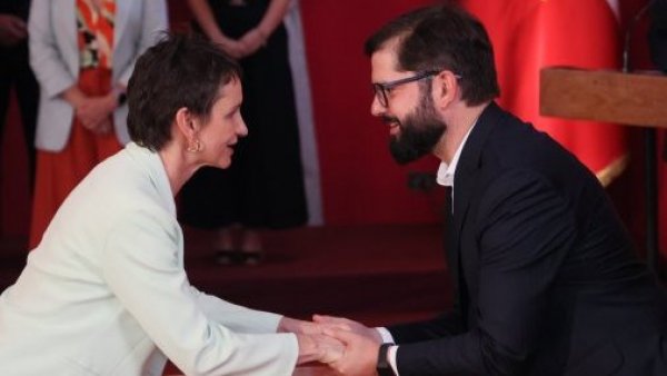 Carolina Tohá confirma candidatura presidencial tras renunciar al Ministerio del Interior
