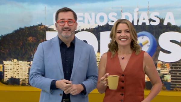El saludo del "Buenos Días a Todos" a los estudiantes en el primer día de clases
