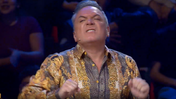 Lo dio todo: Luis Jara sacó los "prohibidos" en tributo a Daddy Yankee
