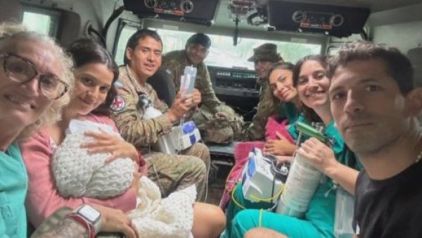 Argentina: enfermeras rescatan a 15 bebés en medio de inundaciones en Bahía Blanca
