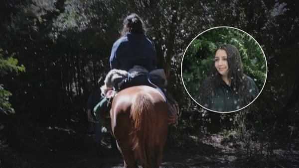 "Tomó agua de planta de los musgos" y "usó su traje de agua": familia de Javiera Coña detalla su supervivencia
