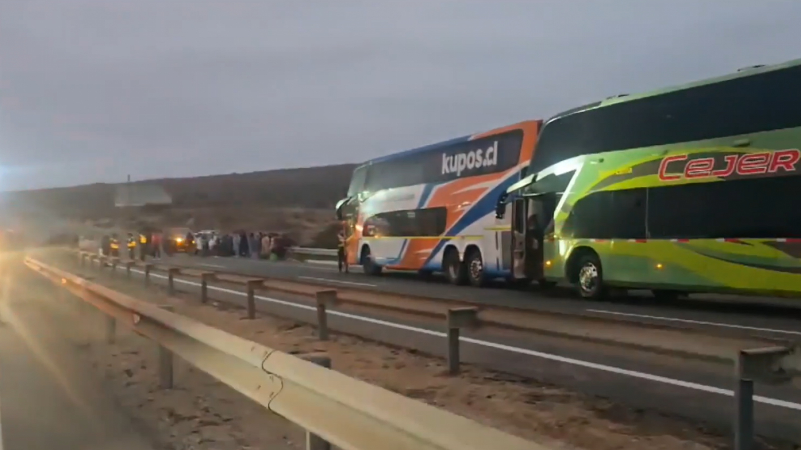 "Impactada y muy triste": Pasajera relata el momento exacto del choque múltiple en la Ruta 5 Norte
