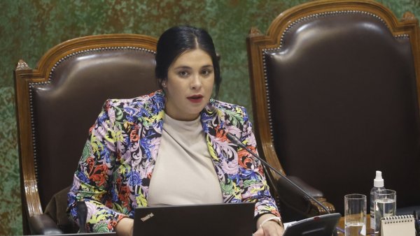 Karol Cariola y la trama china: las nuevas investigaciones que complican a la diputada
