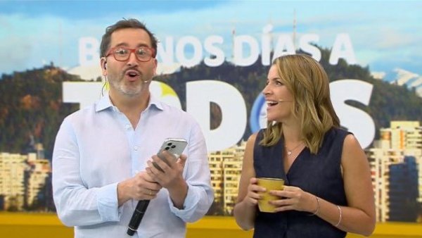 ¡Lo echaron al agua!: Esposa e hija de Eduardo Fuentes contaron cómo es el dormir del animador
