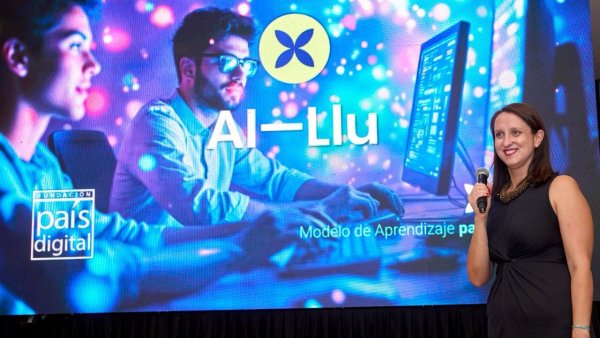 AI-Llu: la IA desarrollada por mujeres para apoyar a los docentes de Chile

