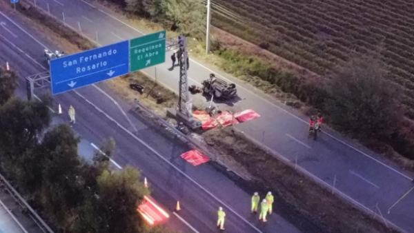 Tragedia en Requínoa: Bomberos debieron recibir apoyo psicológico por "devastadoras imágenes"
