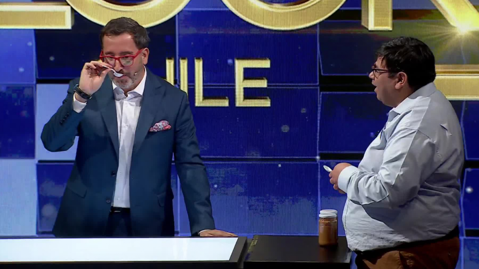 'Don Manjarito' conquistó a Eduardo Fuentes en "The Floor Chile"
