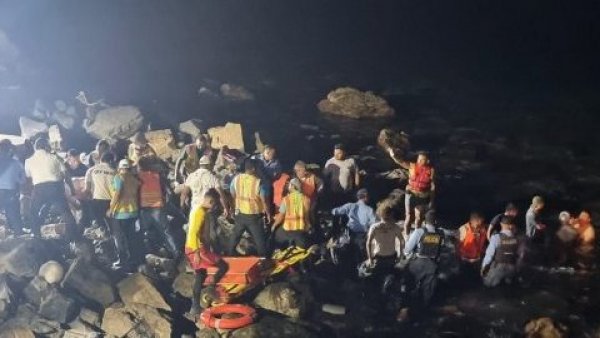 Cae al mar un avión con 17 pasajeros en Honduras: hay seis muertos
