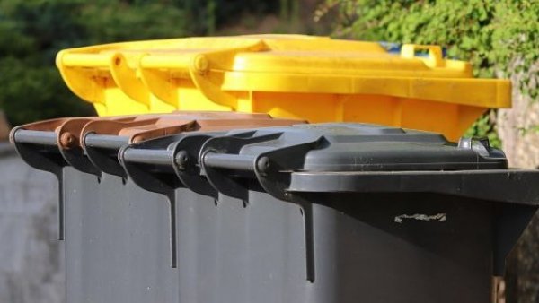 Tenía de 2 a 3 días de vida: bebé es hallado muerto en contenedor de basura en Argentina
