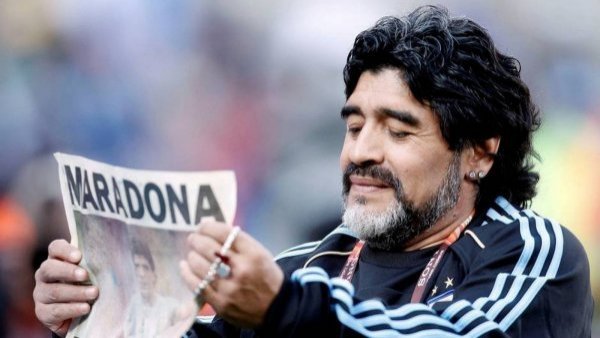 Hijas de Maradona no podrán asistir al juicio hasta que sean llamadas a declarar
