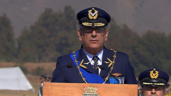 Comandante en Jefe de la Fach: "Cada vuelo que despega es una promesa de conexión y encuentro"

